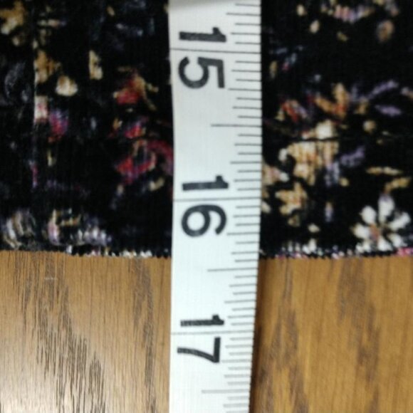 Mini Mossimo Skirt - Corduroy - Floral Design - size 10 - Picture 3 of 6